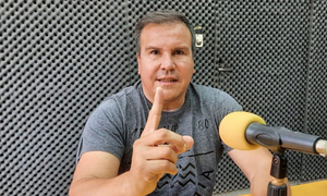 “Hay negociado con el gobernador liberal sobre el alimento escolar”, Dani Fleitas acusa a Carlos López - OviedoPress