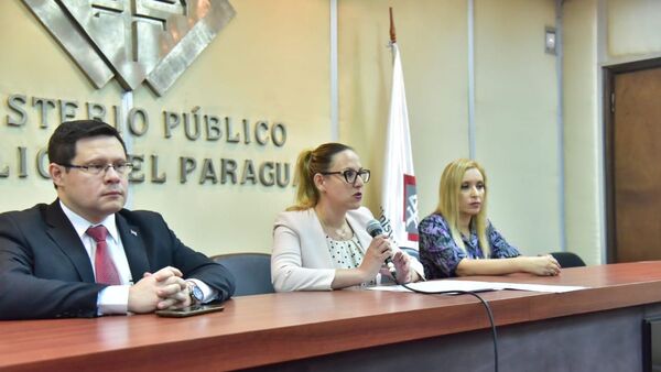 Indagan esquema de evasión que involucra a funcionarios de Hacienda