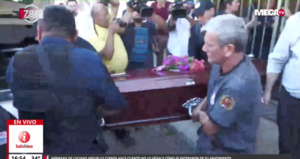 Carmen Villalba tuvo 9 minutos para despedir a su hermano Osvaldo en el Buen Pastor - Megacadena — Últimas Noticias de Paraguay