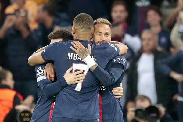 Messi, Mbappé y Neymar, dinamita hacia los octavos - Fútbol Internacional - ABC Color