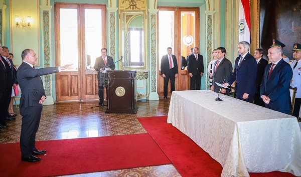 Confirman destitución de ministro de Justicia y directora del Buen Pastor