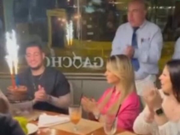 (VIDEO)Jean Fernandes festejó sus 27 años onda tranqui