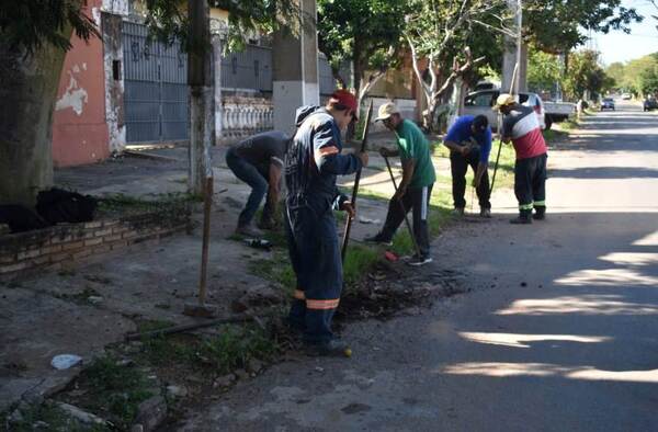 Aseo Urbano realiza acciones en varios frentes | Lambaré Informativo