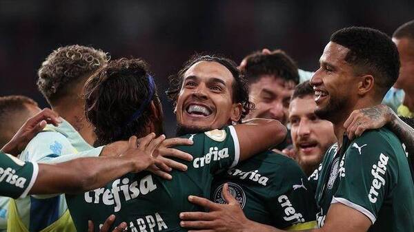 Crónica / [VIDEO] Gustavo Gómez convierte y rompe un nuevo récord con Palmeiras