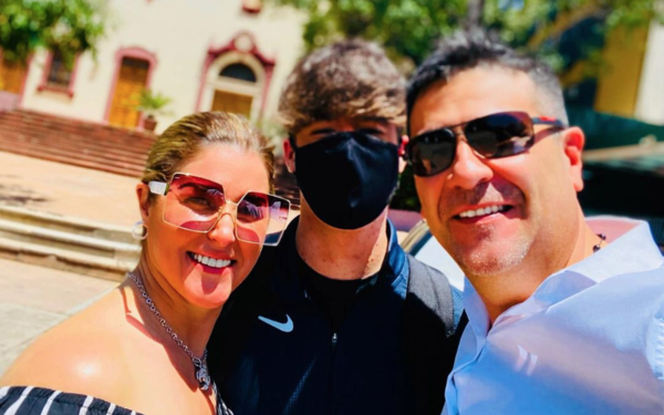 Diario HOY | Roberto Pérez vive "intensas emociones" junto a Cynthia Tarragó y su hijo
