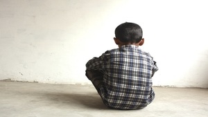 Imputan a hombre por golpear salvajemente a un niño - Noticias Paraguay
