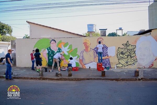 Prosigue hermoseamiento del primer barrio de Ciudad del Este - La Clave