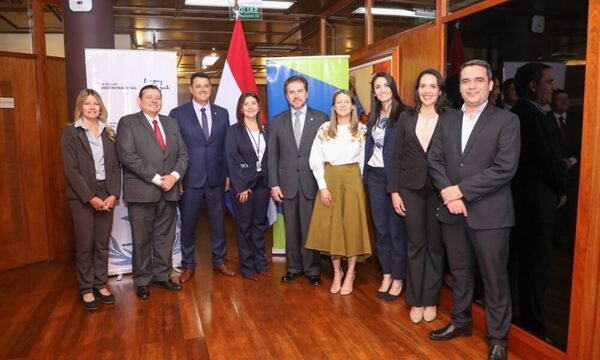 Banco Continental firma alianza con el MIC para simplificar la apertura de empresas