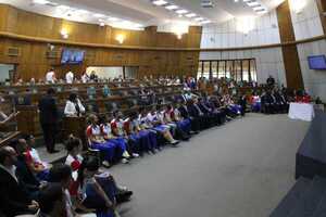 Diputados otorgan merecido reconocimiento a medallistas paraguayos de los Juegos Odesur - Unicanal