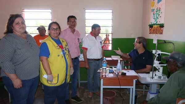 Bajo cooperación interinstitucional ofrecieron asistencia oftalmológica en Mariscal Estigarribia