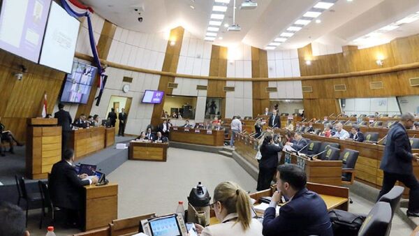 Diputados condenan ingreso de féretro de Villalba al Buen Pastor