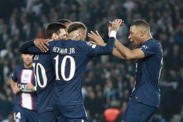 El PSG clasifica a octavos con la contundencia de su tridente MNM - Fútbol Internacional - ABC Color