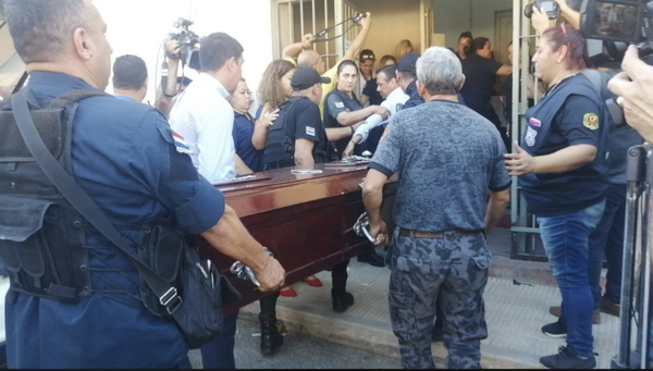 Diario HOY | Gremios penitenciarios cuestionan ingreso del ataúd de Osvaldo Villaba: “ Fue la pifiada más grande”