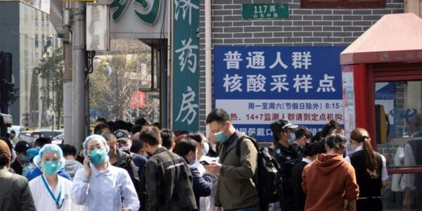 Wuhan confina un distrito por un rebrote de casos de COVID