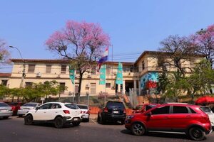 Ministerio aprueba reglamento para aplicación de escalafón de funcionarios médicos