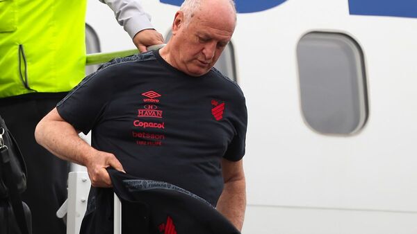 Athletico Paranaense aterriza en Guayaquil lleno de ilusión