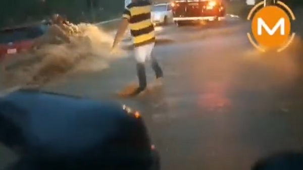 Bomberos no dan abasto tras pedido de ayuda que desató la tormenta en Central - Paraguaype.com