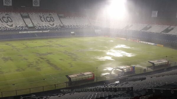 Temporal aguó la jornada futbolera en Itauguá y el Defensores