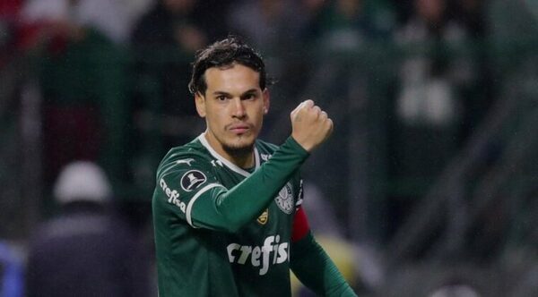 Gustavo Gómez colabora con un gol y Palmeiras acaricia el título