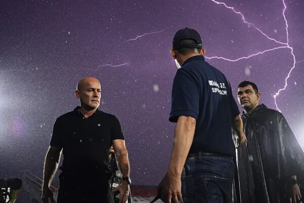 Resistencia-Olimpia, suspendido el miércoles, comienza hoy a las 10:00 - Fútbol - ABC Color