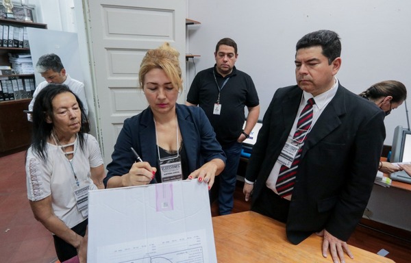 Realizaron auditorías a maletines electorales con miras a los comicios en Pedro Juan Caballero - .::Agencia IP::.