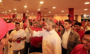 Diario HOY | Funcionarios de DINAC vitoreaban a Wiens y Marito mientras casi caía avión, critican