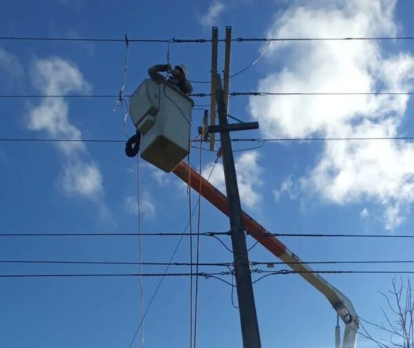 ANDE restableció el 97% de los alimentadores eléctricos tras cortes por la tormenta