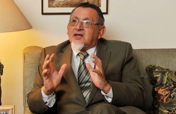 Libros sobre gramática del guaraní y ex intendente de Asunción se presentan hoy - Literatura - ABC Color