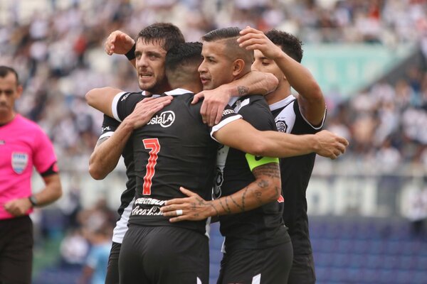 Olimpia golea, toma la punta y aguarda lo que haga Nacional | OnLivePy