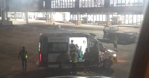 La Nación / Vuelo de terror: pasajeros cuestionan decisión de salir de Foz en medio de tormenta