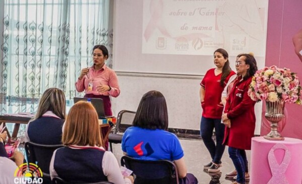Charlas sobre cáncer de mama en comercios de CDE