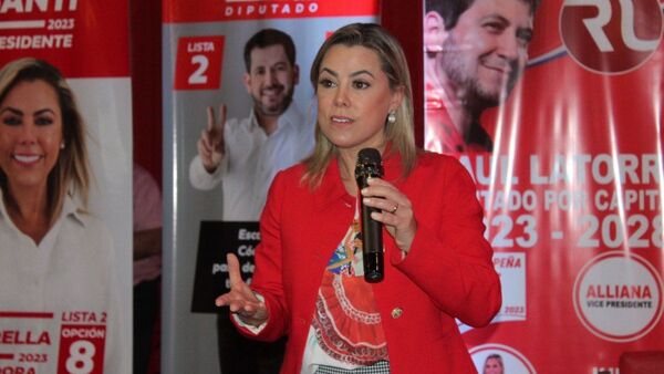 Critican a Lizarella por pedir a padres no enviar a sus hijos a la escuela
