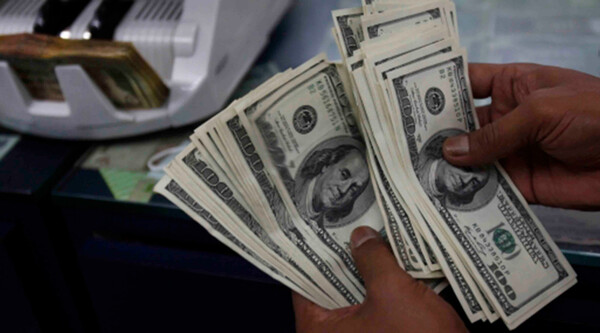 Denuncian que dólares del mercado negro se usan para financiar el contrabando | Locales | 5Días