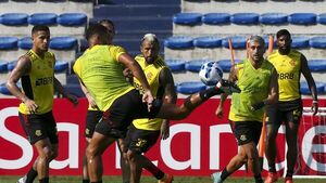 Flamengo y Paranaense tratan de adaptarse al calor de Guayaquil