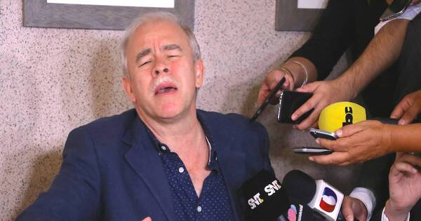 La Nación / Confirman nuevo juicio oral por tortura contra exministro Walter Bower y otras dos personas