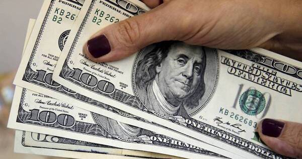 La Nación / Dólar continúa tendencia alcista y bordea G. 7.300