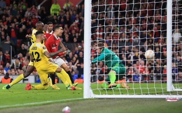 Cristiano Ronaldo volvió y anotó para el Manchester United - Fútbol Internacional - ABC Color