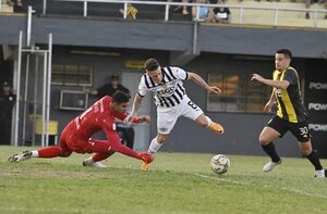 Victoria con un gol de VAR - Fútbol - ABC Color