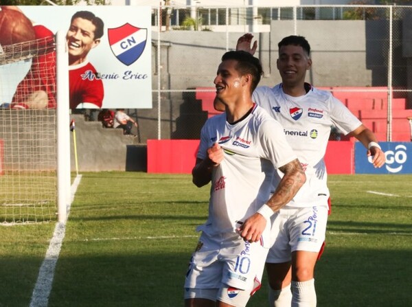 Nacional no afloja y se mantiene en lo alto del Clausura