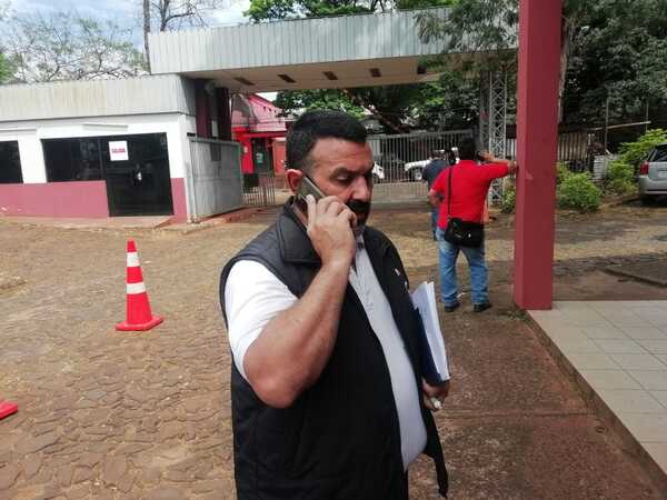 Alto funcionario de la ANDE es denunciado por extorsión y coacción - La Clave