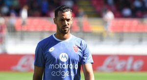 El futbolista Pablo Marí, herido con arma blanca en un centro comercial, deberá ser operado