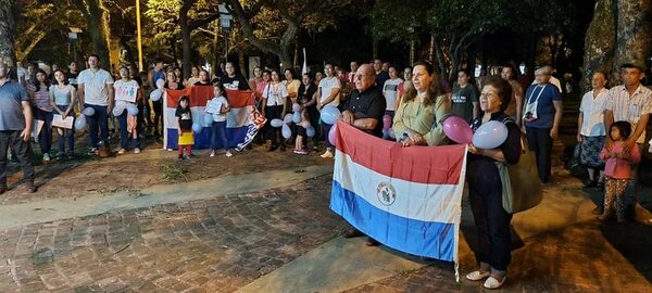Sanjuaninos marchan contra la transformación educativa con el lema “Provida y la familia” - Nacionales - ABC Color
