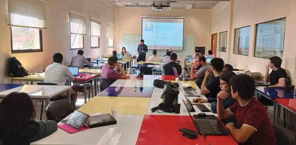 Emprendedores se capacitan para postular a convocatoria de emprendimientos de base tecnológica