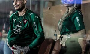 Novia de Jean Fernandes dio una orden por estar embarazada