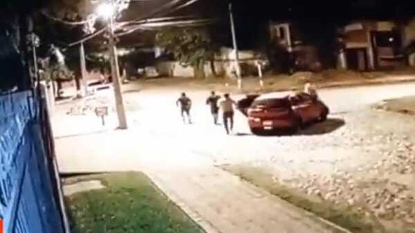 Robaron minisúper y en su huída dispararon patrullera