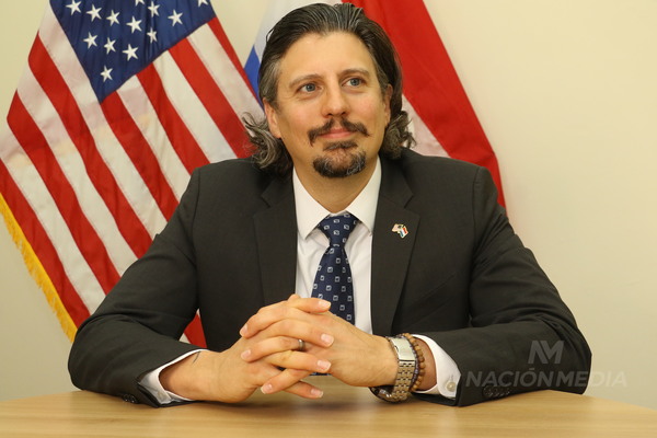 Diario HOY | Enviado de EEUU destaca compromiso de Paraguay en lucha contra la corrupción