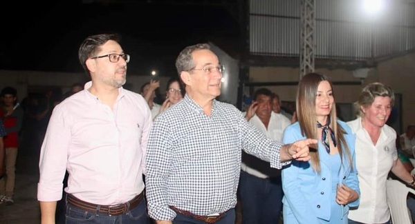 Martin Burt pide que salgan más nombres de significativamente corruptos