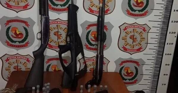 La Nación / Hallan armas y chalecos que habrían sido utilizados en caso de secuestro exprés en Capitán Bado