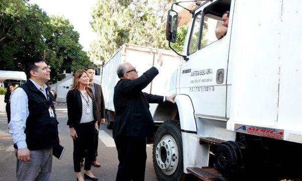 Partieron maletines y Máquinas de Votación a Pedro Juan Caballero, el domingo elegirán al nuevo intendente