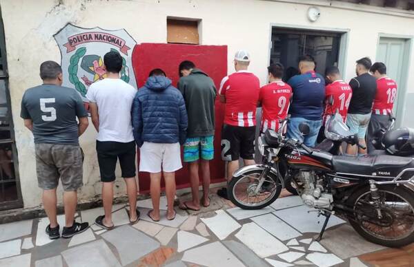 Capturan a diez personas en carreras clandestinas en Luque •